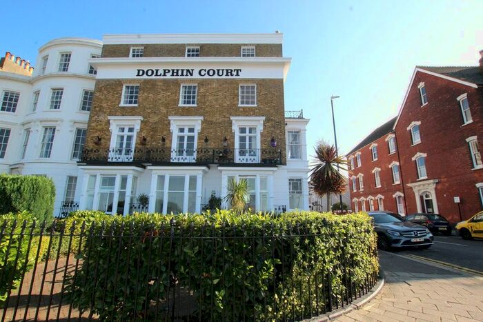 2 Bedroom Flat To Rent In Flat, Dolphin Court, Central Parade, Herne Bay, CT6