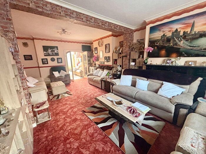 3 Bedroom Terraced House For Sale In Vera Road, Clydach, Swansea, SA6