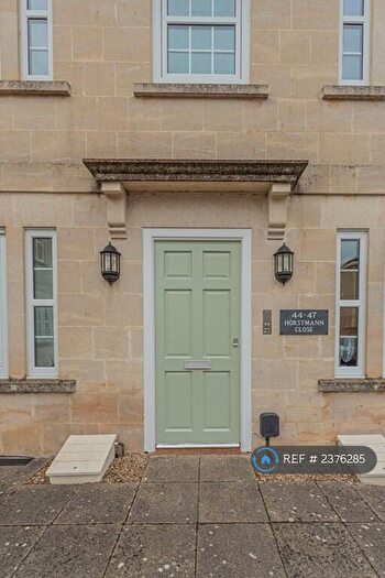 2 Bedroom Flat To Rent In Horstmann Close, Bath, BA1