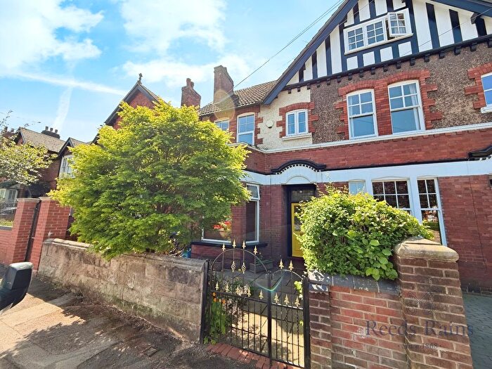 2 Bedroom Flat To Rent In Albert Terrace, Newcastle, Staffordshire, ST5