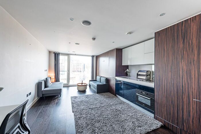 Studio For Sale In Grosvenor Waterside, Westminster, London, SW1W