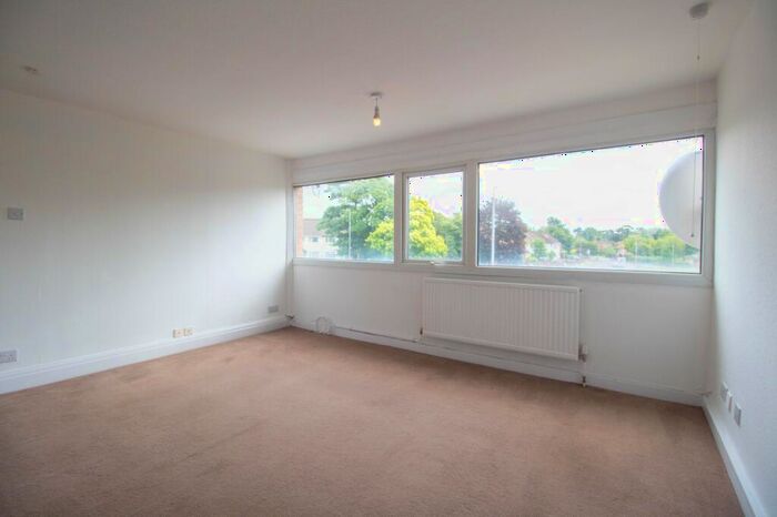 3 Bedroom Terraced House For Sale In Winston Court, Mannings Lane South, Chester, CH2