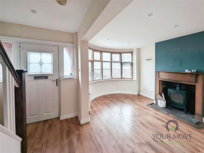5 Bedroom Semi-Detached House To Rent In Bromsgrove Road, Redditch, Worcestershire, B97