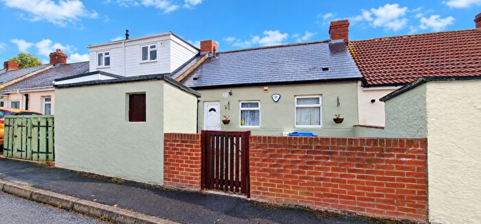 2 Bedroom Bungalow For Sale In Fourth Street, Pont Bungalows, Consett, DH8