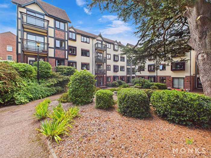 2 Bedroom Flat For Sale In The Cedars, Abbey Foregate, Shrewsbury, SY2