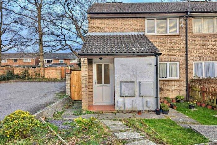 1 Bedroom Flat To Rent In The Copse, Fareham PO15