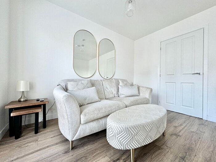 3 Bedroom Terraced House For Sale In Ferguson Gardens, Falkirk, FK2