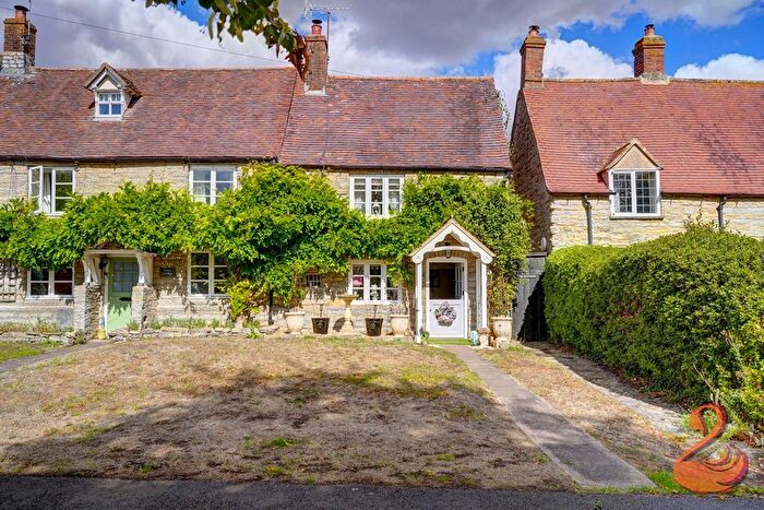 2 Bedroom End Terrace House For Sale In The Green, Cleeve Prior, WR11