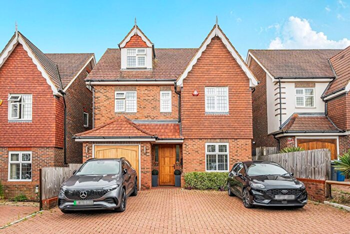 4 Bedroom Property For Sale In Fauna Close, Stanmore, Stanmore, HA7