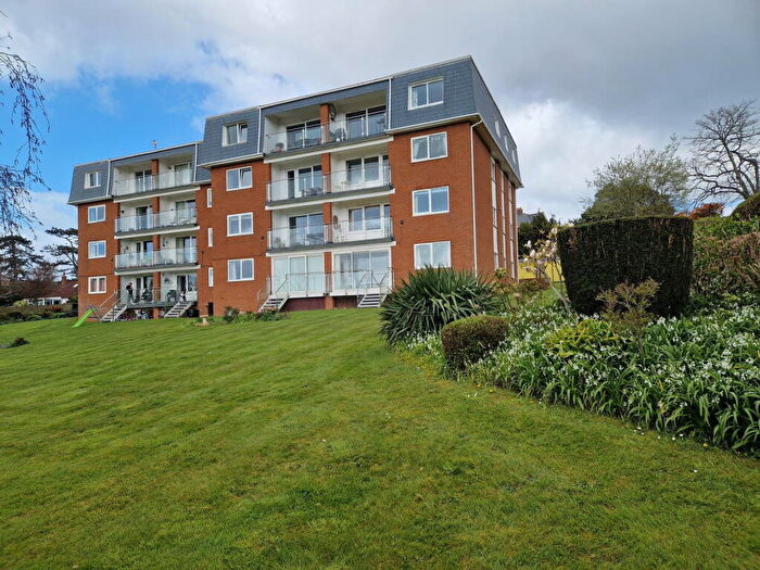 3 Bedroom Flat For Sale In Douglas Avenue, Exmouth, EX8