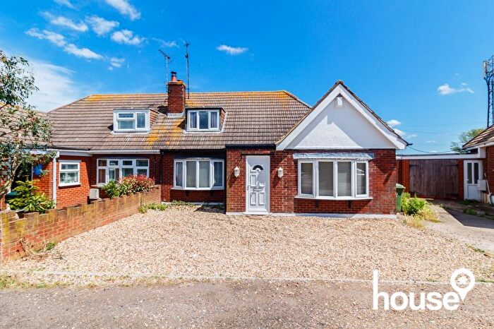 3 Bedroom Semi-Detached Bungalow To Rent In Groveway, Leysdown-On-Sea, Sheerness, ME12
