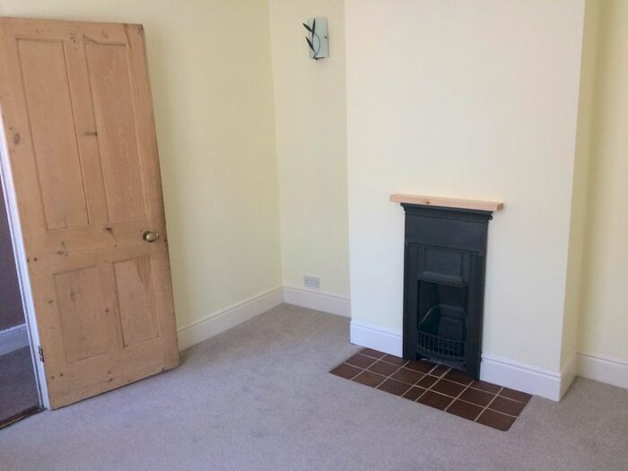 3 Bedroom Terraced House To Rent In Newcome Road, Portsmouth, Hampshire, PO1