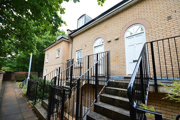 4 Bedroom Terraced House To Rent In St. Pauls Walk, Cambridge, CB1