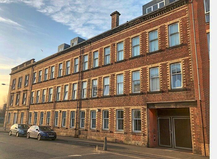 2 Bedroom Flat To Rent In Mcphail Street, Glasgow, G40