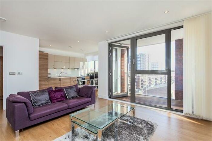 1 Bedroom Apartment To Rent In Chamberlain Court, Silwood Street, London, SE16