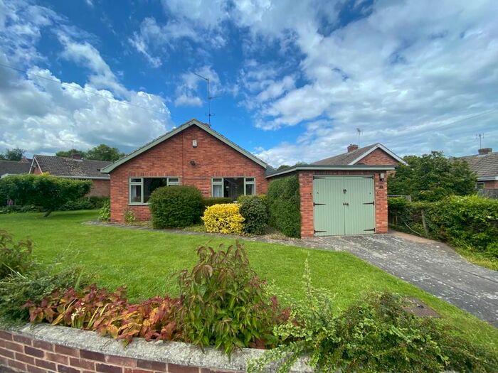 3 Bedroom Detached Bungalow For Sale In The Green, Elston, Newark, NG23