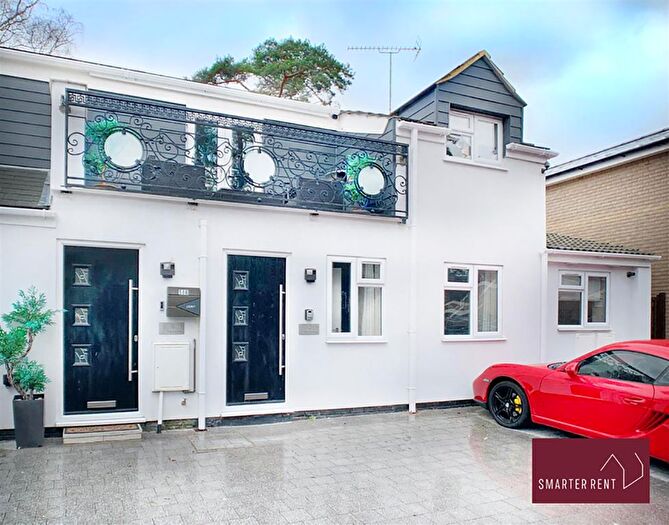 2 Bedroom Flat To Rent In Harmans Water Road, Bracknell, RG12