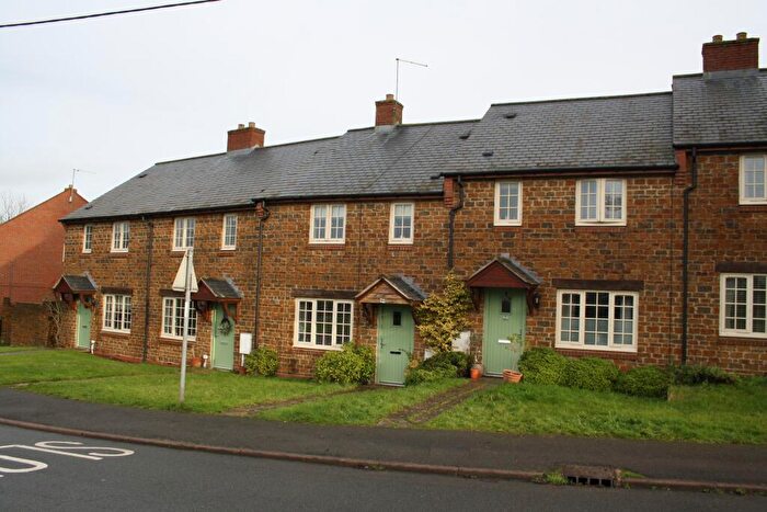 3 Bedroom Terraced House To Rent In Canons Ashby Road, Moreton Pinkney, NN11