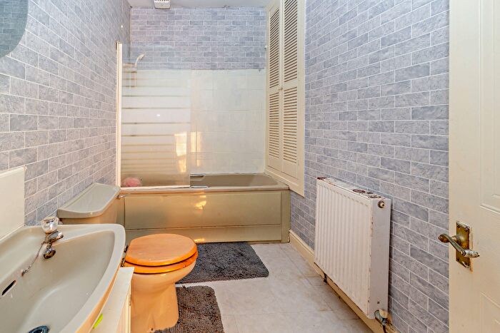 3 Bedroom Terraced House For Sale In Warrington Road, Warrington, WA5