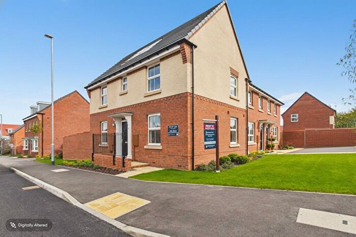 3 Bedroom Semi-Detached House For Sale In Evans Road, East Leake, LE12