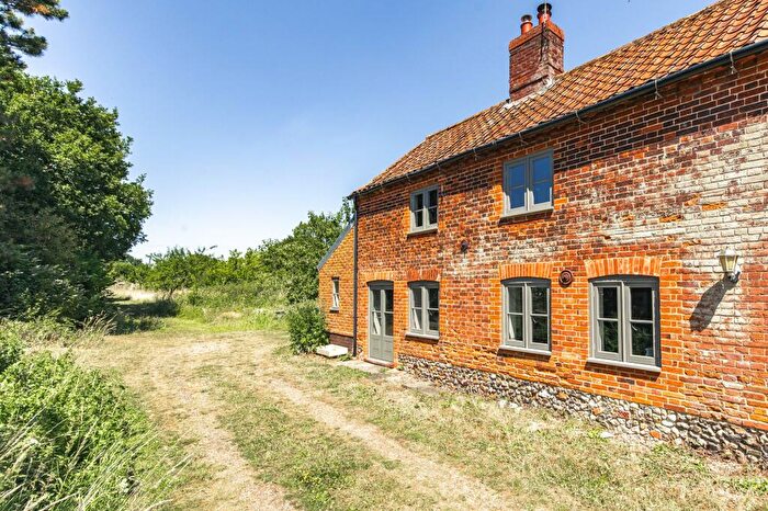3 Bedroom Cottage To Rent In Great Fransham, NR19