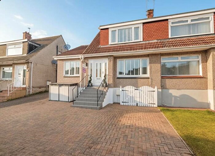 4 Bedroom Semi-Detached House For Sale In Muirside Avenue, Kirkintilloch, Glasgow, G66