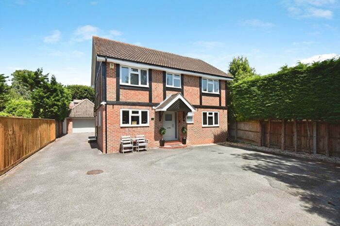 5 Bedroom Detached House For Sale In Locks Road, Locks Heath, Southampton, SO31