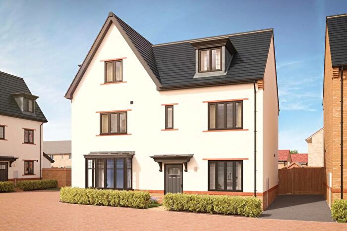 3 Bedroom Semi Detached House For Sale In Ashingdon Road, Rochford, SS4