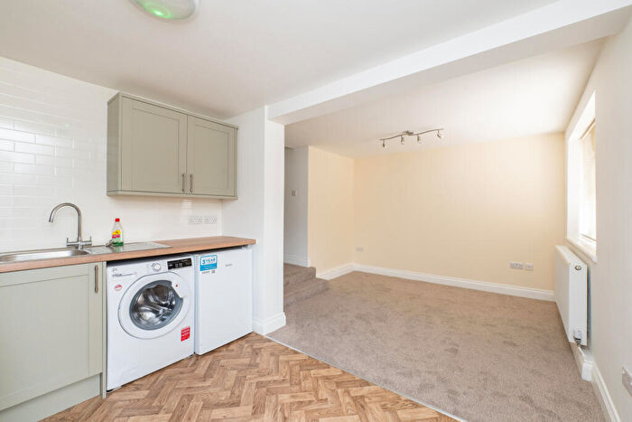 1 Bedroom Apartment To Rent In Stafford Road, Wallington, SM6