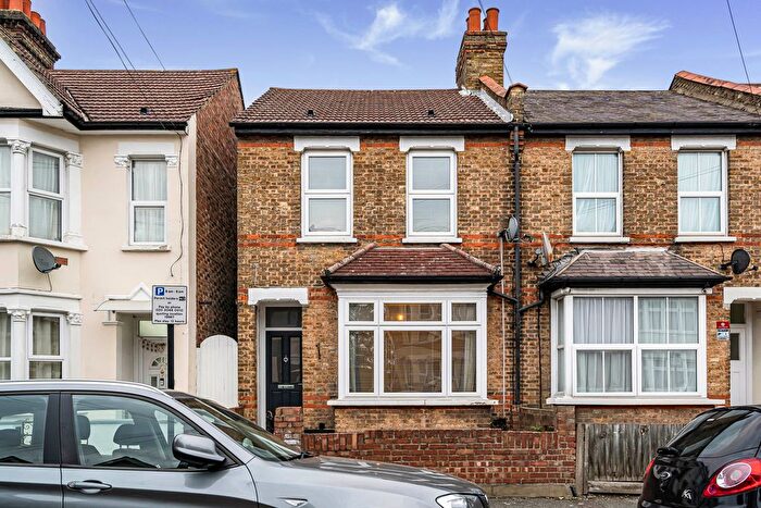 3 Bedroom End Terrace House For Sale In Colvin Road, Thornton Heath, CR7