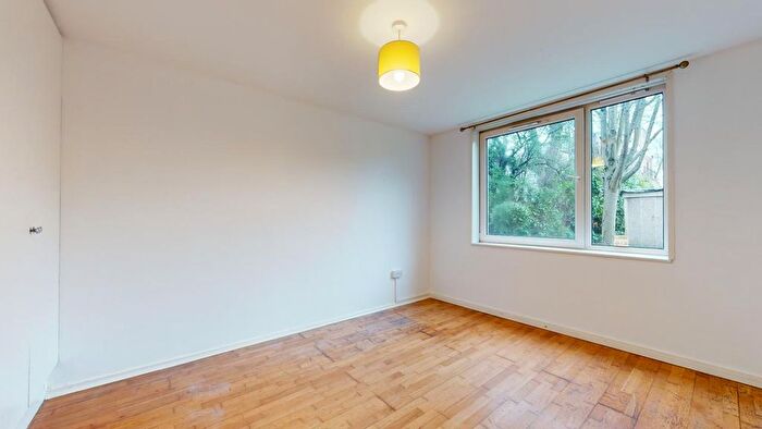 1 Bedroom Flat To Rent In Wingate Road, London, W6