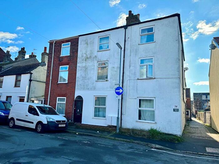 Ground Maisonette For Sale In A Rodney Road, Great Yarmouth, Norfolk, NR30