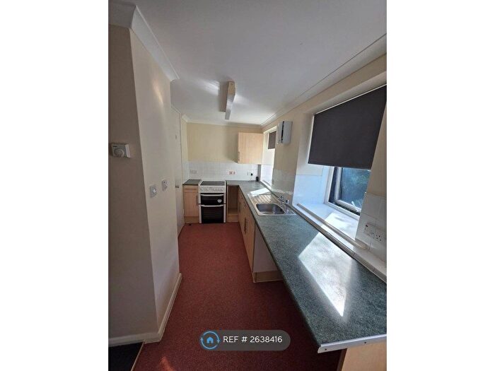 1 Bedroom Flat To Rent In Tyrell Court, Southampton, SO18