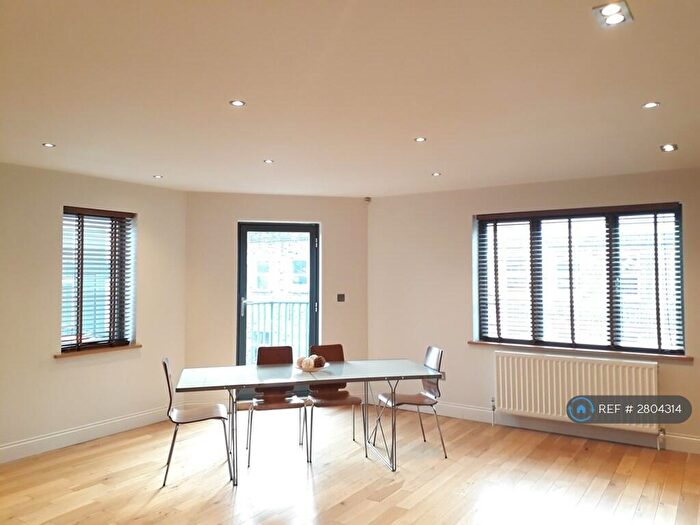 2 Bedroom Flat To Rent In Ferdinand Street, London, NW1