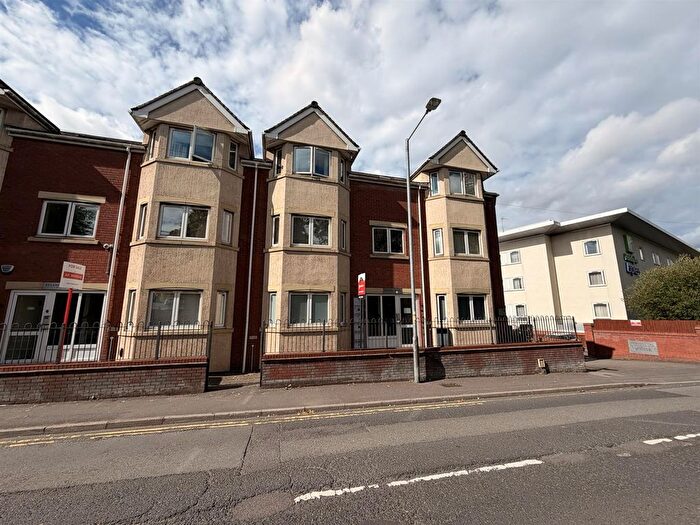 1 Bedroom Semi Detached House To Rent In Hewell Road, Redditch, B97