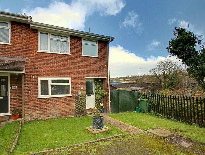 3 Bedroom End Of Terrace House To Rent In Chiltern Park Avenue, Berkhamsted, HP4