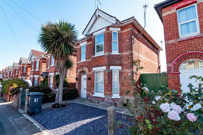5 Bedroom House To Rent In Osborne Road, Bournemouth, BH9