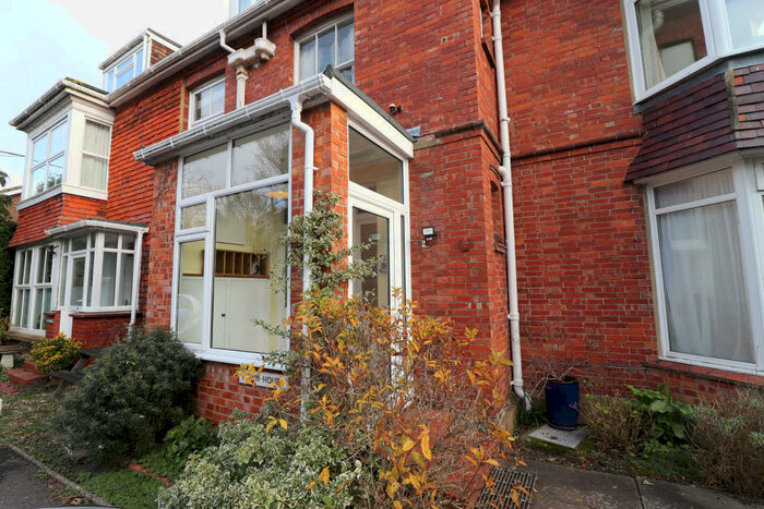 2 Bedroom Apartment To Rent In Kings Barn Villas, Steyning, BN44