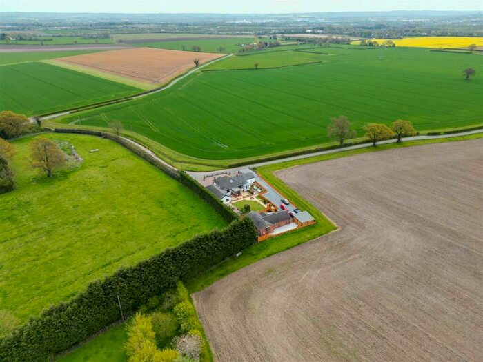 3 Bedroom Detached Bungalow For Sale In Wiggins Hill Road, Wishaw, Sutton Coldfield, B76