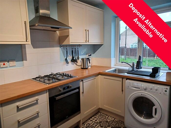 2 Bedroom Flat To Rent In Newman Court, Long Lane, Oxford, Oxfordshire, OX4