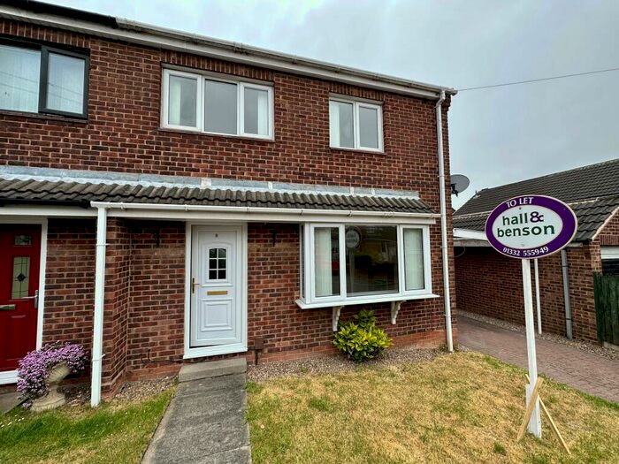 3 Bedroom Semi-Detached House To Rent In Elmhurst Avenue, Broadmeadows, Alfreton, DE55