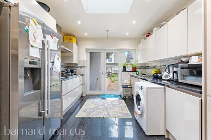 3 Bedroom Terraced House For Sale In Whitehall Road, Thornton Heath, CR7