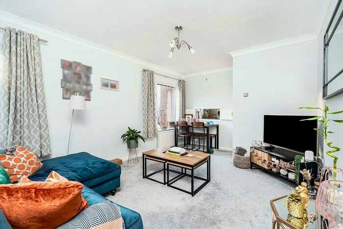 1 Bedroom Flat To Rent In Cedar Road, Sutton, Surrey, SM2