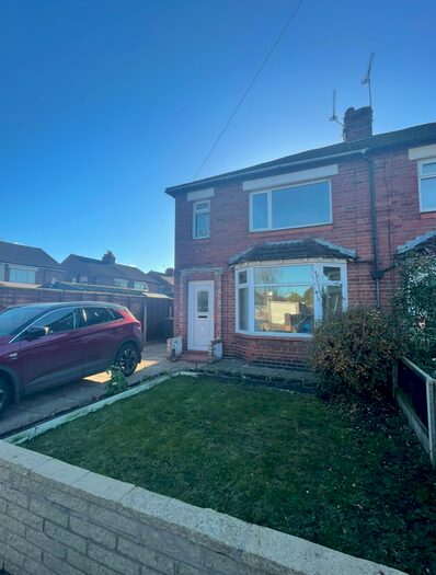 3 Bedroom Semi-Detached House To Rent In Stamp Avenue, Crewe, CW1