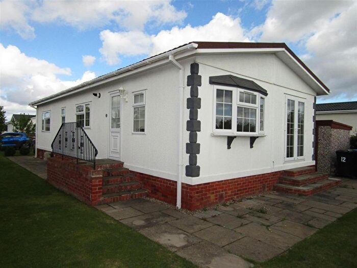 2 Bedroom Detached Bungalow For Sale In Minskip Road, Boroughbridge, York, YO51