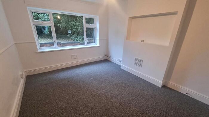 2 Bedroom Maisonette To Rent In Frilsham Way, Coventry, CV5