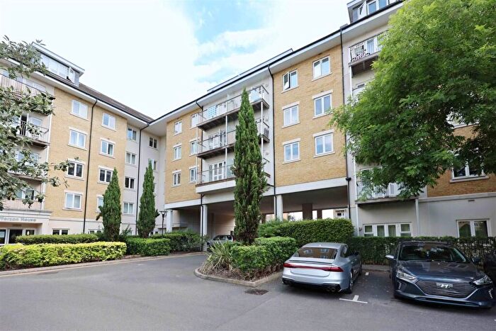 2 Bedroom Flat For Sale In Park Lodge Avenue, West Drayton, UB7