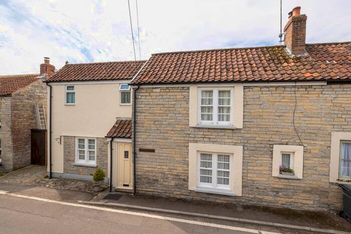 3 Bedroom End Of Terrace House For Sale In Pesters Lane, Somerton, TA11