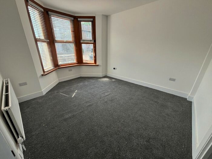 1 Bedroom Apartment To Rent In Ley Street, Ilford, IG1
