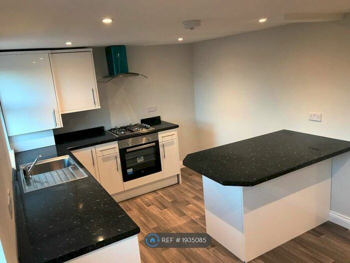 1 Bedroom Flat To Rent In Poole Road, Upton, Poole, BH16